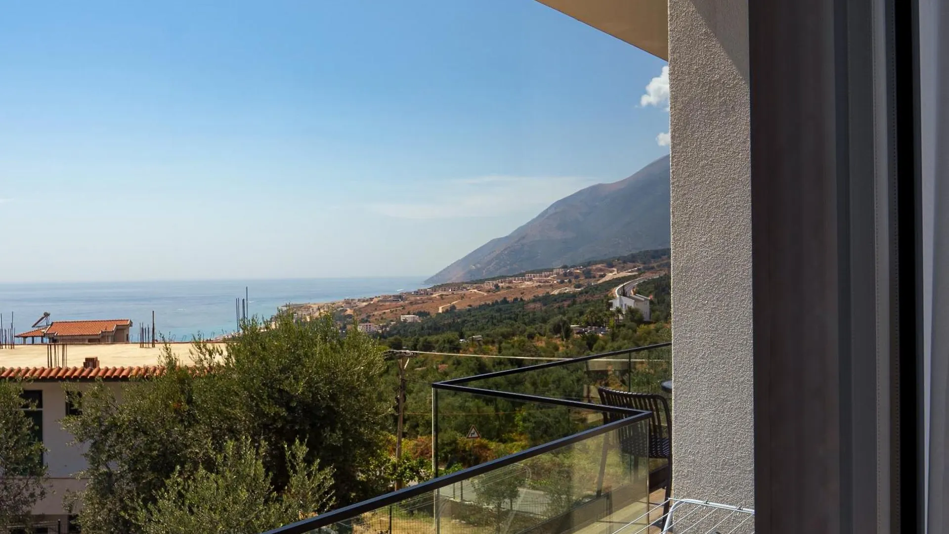 ***  Hotel Vila 19 Dhërmi Albania